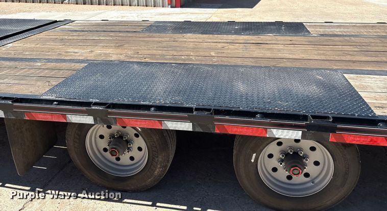 image for item EU4670 2023 Diamond C equipment trailer