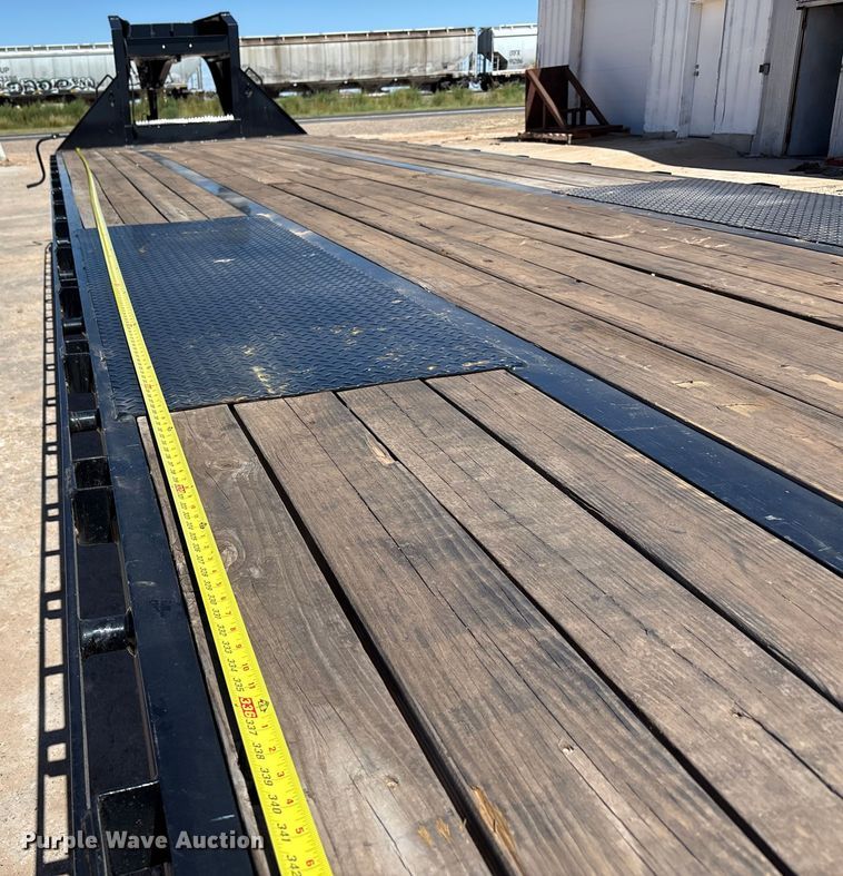 image for item EU4670 2023 Diamond C equipment trailer