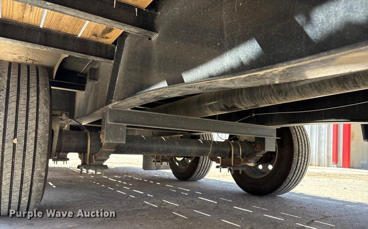 image for item EU4670 2023 Diamond C equipment trailer