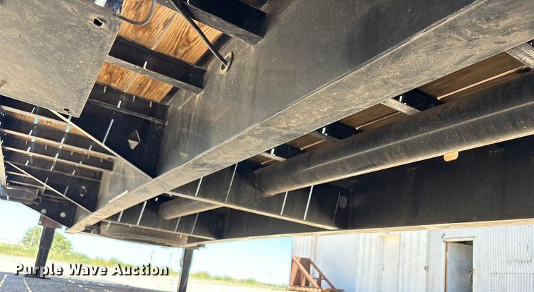 image for item EU4670 2023 Diamond C equipment trailer