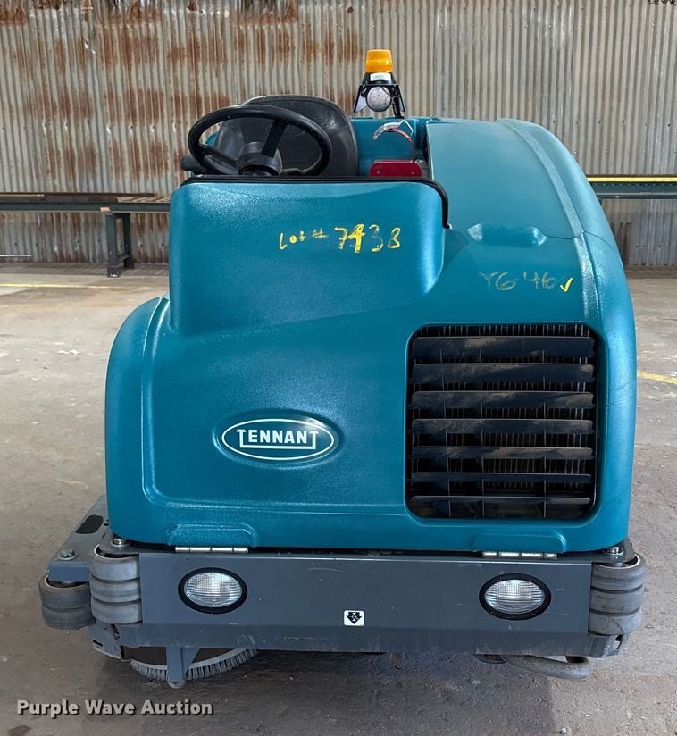image for item EU4671 Tennant T20 floor scrubber