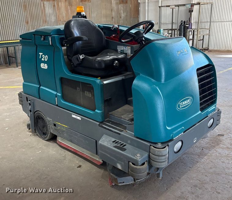 image for item EU4671 Tennant T20 floor scrubber