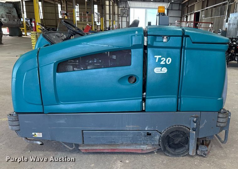 image for item EU4671 Tennant T20 floor scrubber