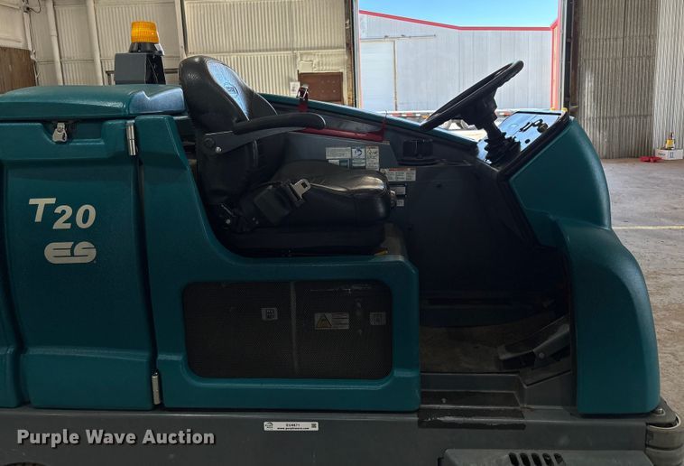 image for item EU4671 Tennant T20 floor scrubber