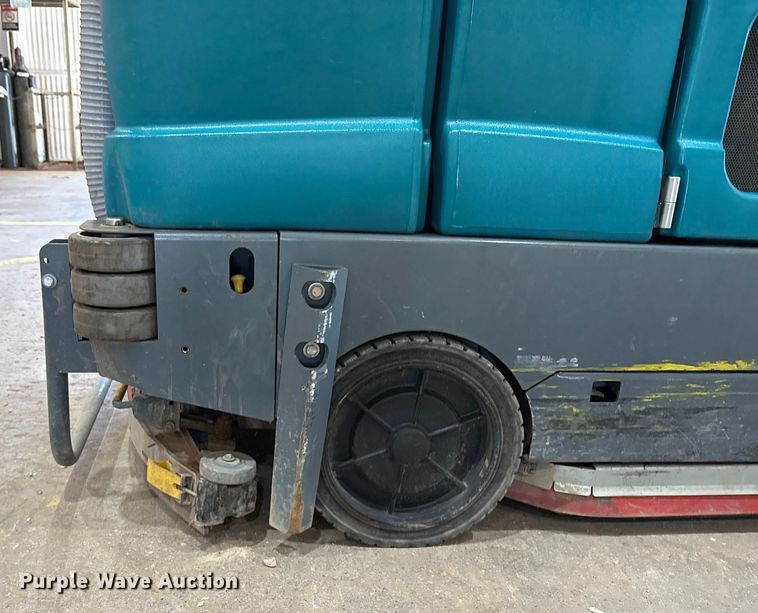 image for item EU4671 Tennant T20 floor scrubber