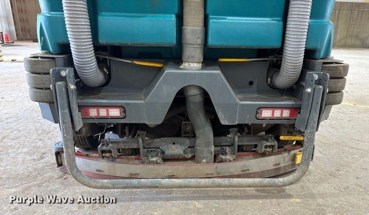 image for item EU4671 Tennant T20 floor scrubber