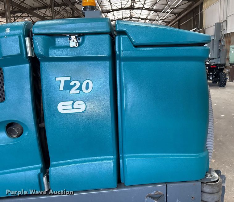 image for item EU4671 Tennant T20 floor scrubber