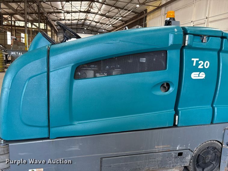 image for item EU4671 Tennant T20 floor scrubber