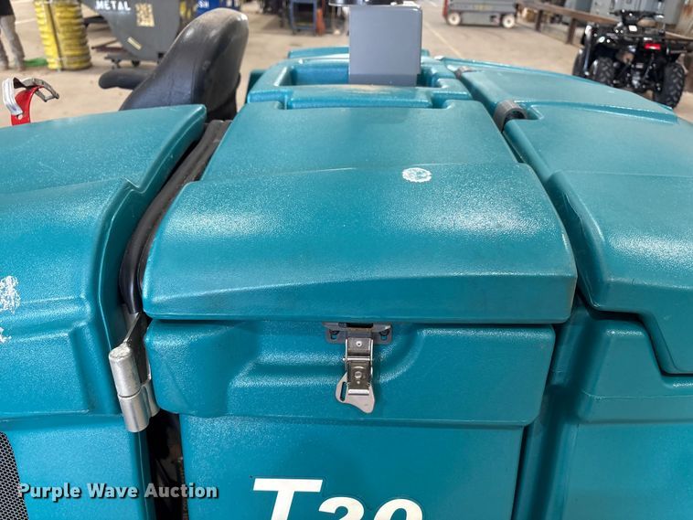 image for item EU4671 Tennant T20 floor scrubber