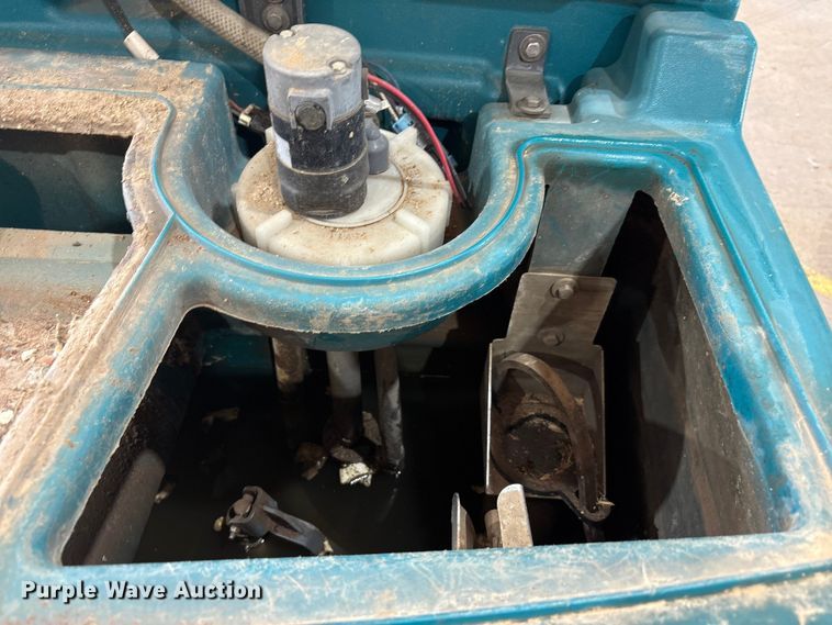 image for item EU4671 Tennant T20 floor scrubber