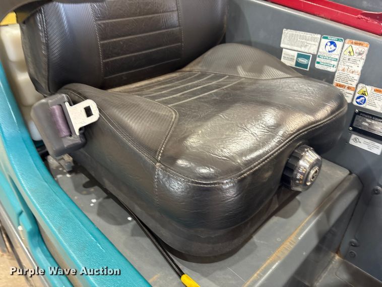 image for item EU4671 Tennant T20 floor scrubber