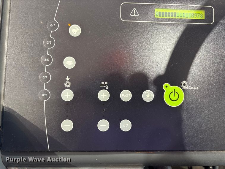 image for item EU4671 Tennant T20 floor scrubber