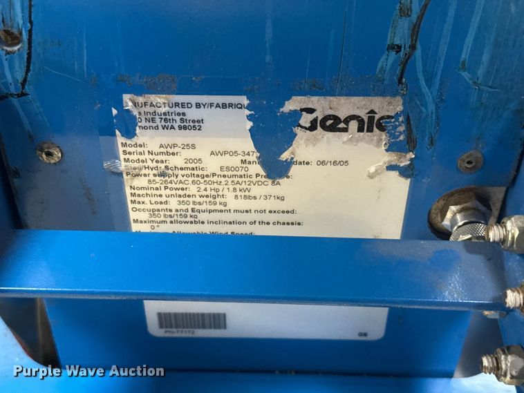 image for item EU5003 2005 Genie AWP-25S vertical lift