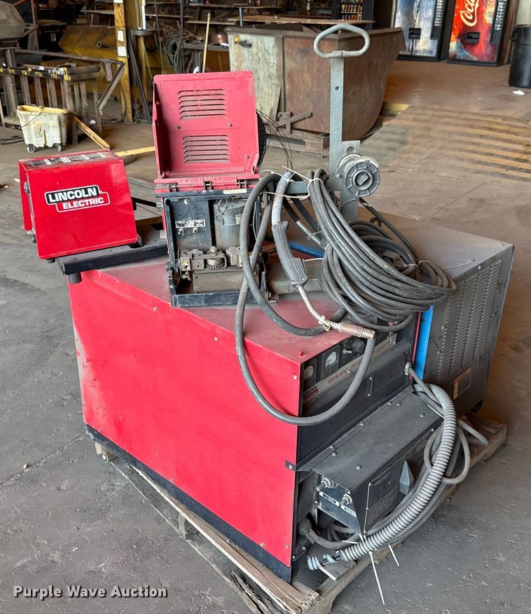 image for item EU5006 Lincoln Electric Idealarc DC-600 welder