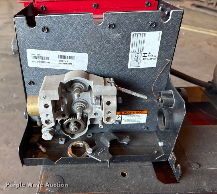 image for item EU5006 Lincoln Electric Idealarc DC-600 welder