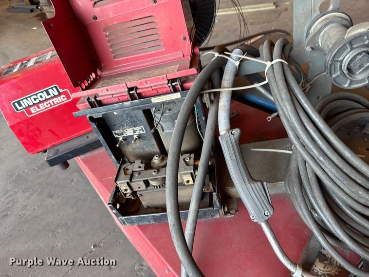 image for item EU5006 Lincoln Electric Idealarc DC-600 welder