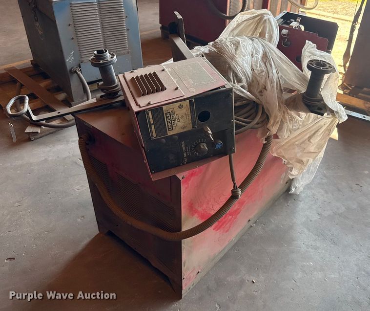 image for item EU5011 Lincoln Electric Idealarc DC-600 welder