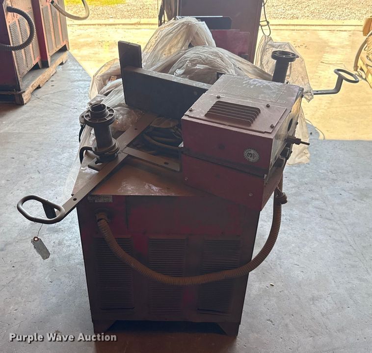 image for item EU5011 Lincoln Electric Idealarc DC-600 welder