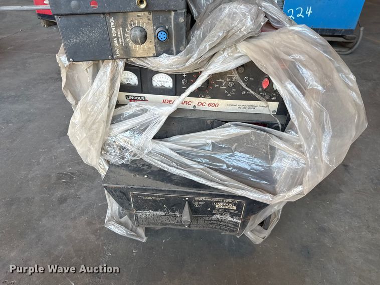 image for item EU5011 Lincoln Electric Idealarc DC-600 welder