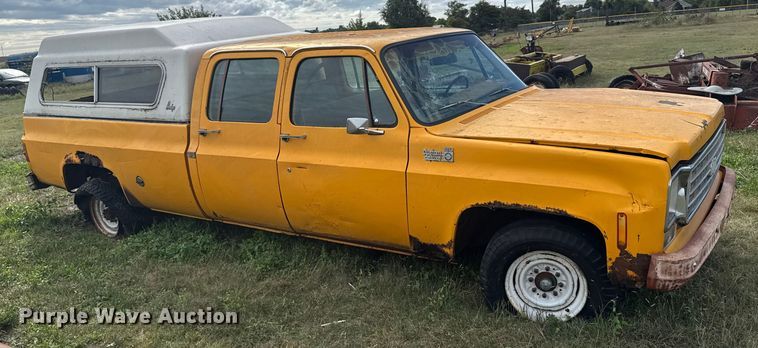 image for item EU6009 1976 Chevrolet C20 Crew Cab pickup truck