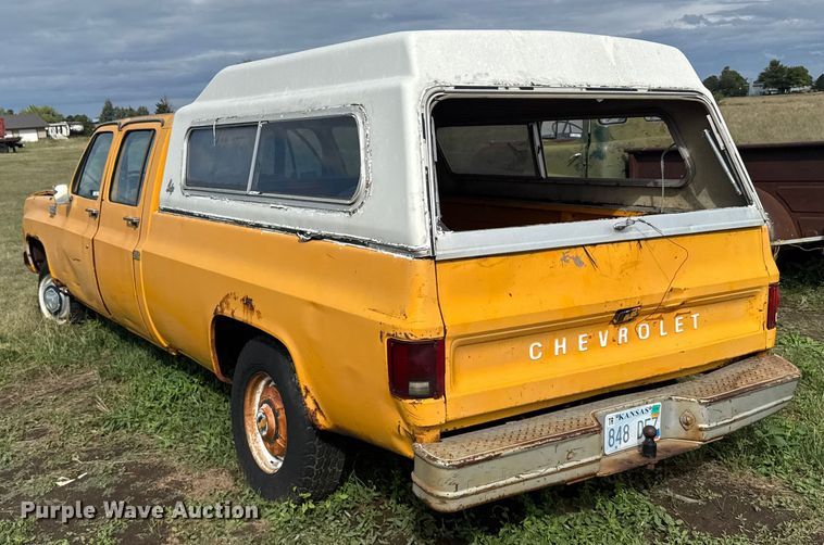 image for item EU6009 1976 Chevrolet C20 Crew Cab pickup truck