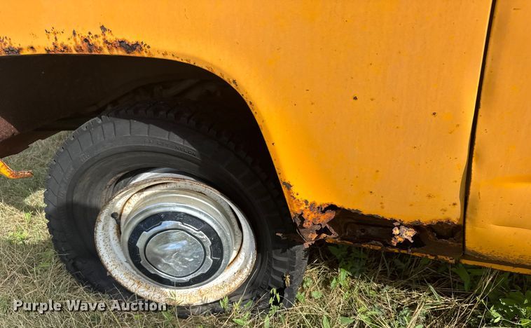 image for item EU6009 1976 Chevrolet C20 Crew Cab pickup truck