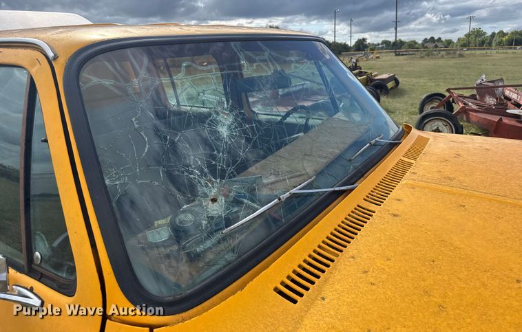 image for item EU6009 1976 Chevrolet C20 Crew Cab pickup truck