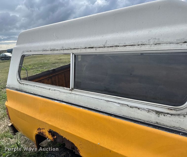 image for item EU6009 1976 Chevrolet C20 Crew Cab pickup truck