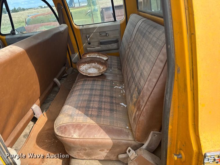 image for item EU6009 1976 Chevrolet C20 Crew Cab pickup truck