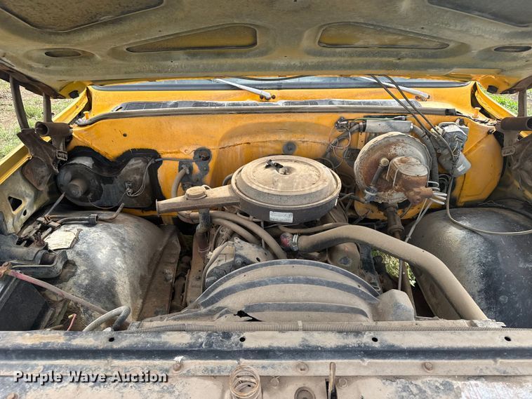 image for item EU6009 1976 Chevrolet C20 Crew Cab pickup truck