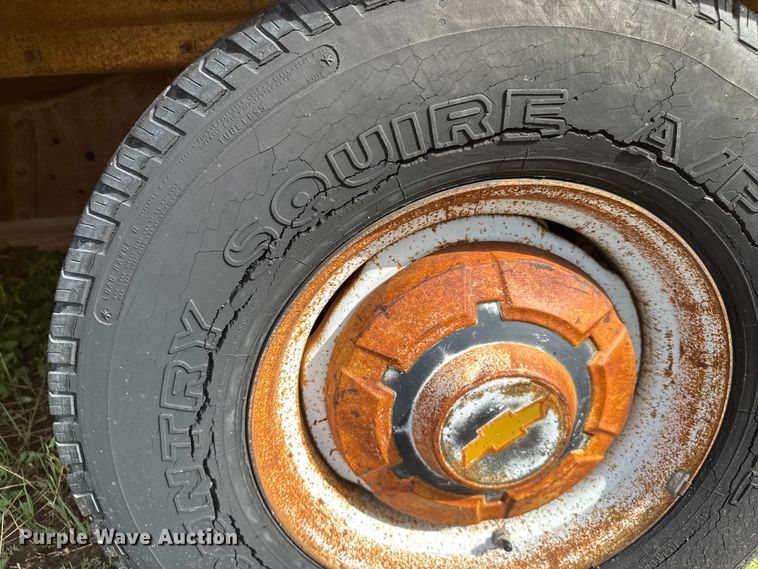 image for item EU6009 1976 Chevrolet C20 Crew Cab pickup truck