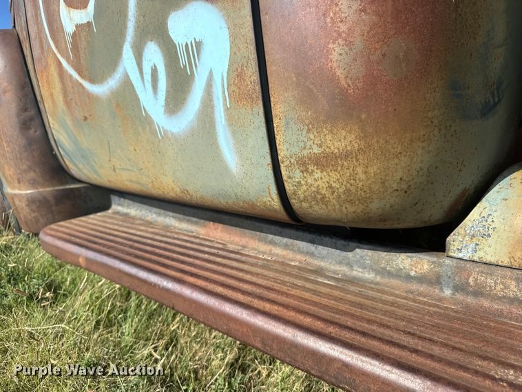 image for item EU6021 1963 Chevrolet pickup truck