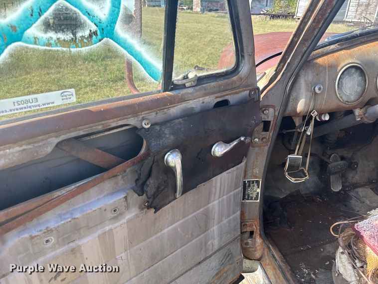 image for item EU6021 1963 Chevrolet pickup truck