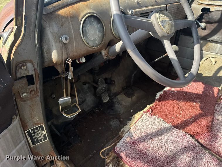 image for item EU6021 1963 Chevrolet pickup truck