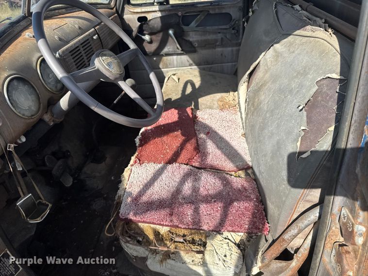 image for item EU6021 1963 Chevrolet pickup truck