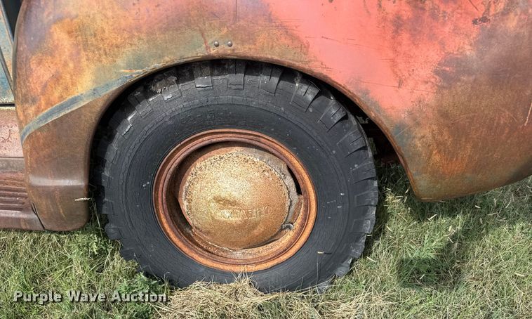 image for item EU6021 1963 Chevrolet pickup truck