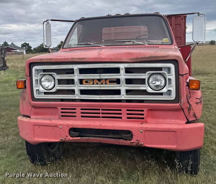 image for item EU6023 1981 GMC 6000 flatbed truck