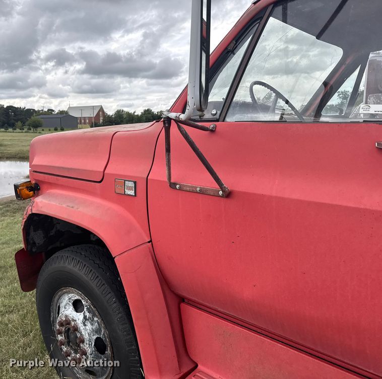 image for item EU6023 1981 GMC 6000 flatbed truck