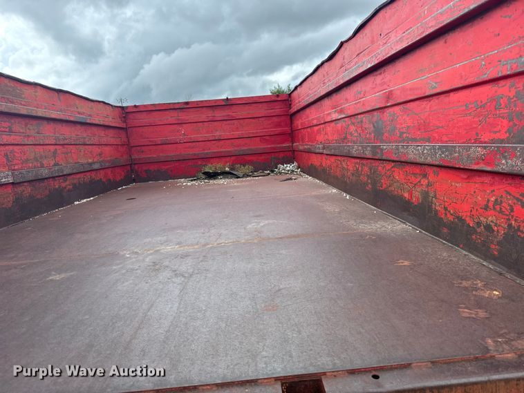 image for item EU6023 1981 GMC 6000 flatbed truck