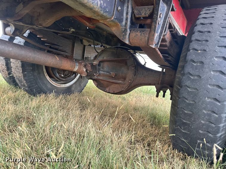 image for item EU6023 1981 GMC 6000 flatbed truck