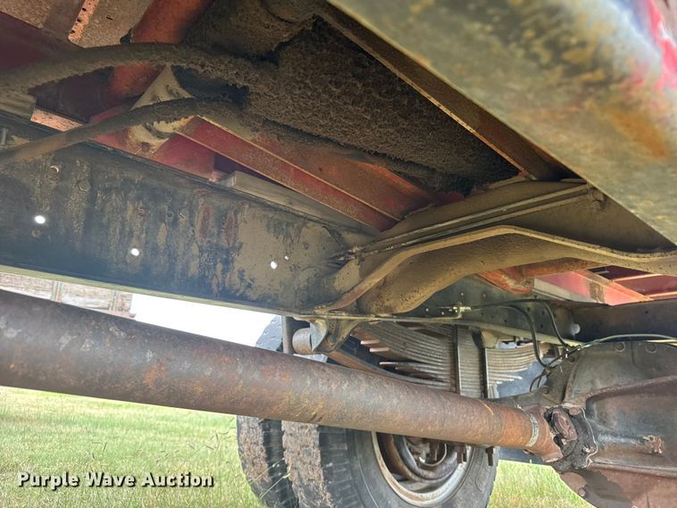 image for item EU6023 1981 GMC 6000 flatbed truck