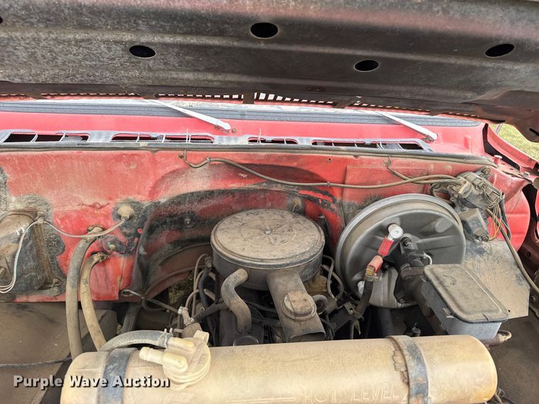 image for item EU6023 1981 GMC 6000 flatbed truck