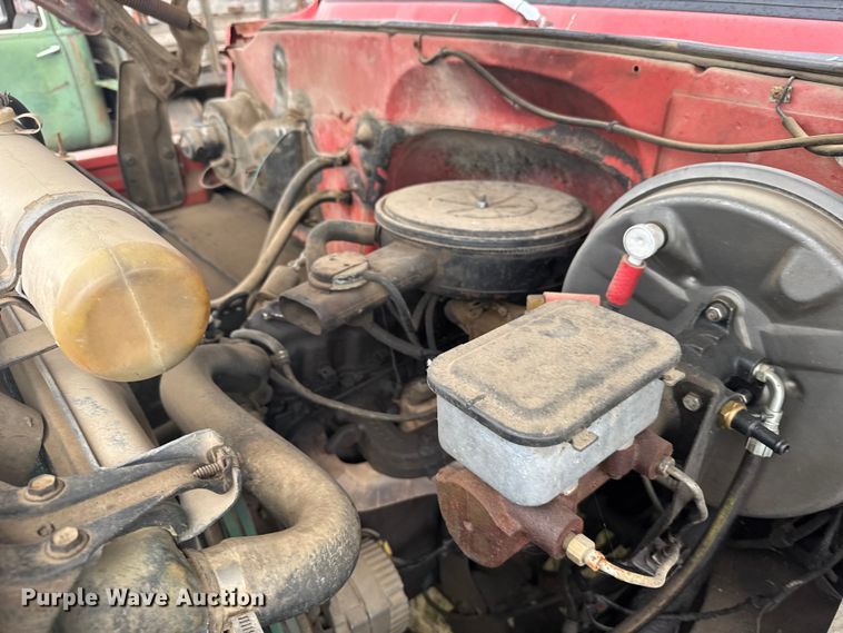 image for item EU6023 1981 GMC 6000 flatbed truck