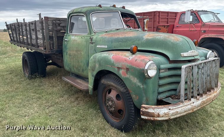 image for item EU6024 1948 Chevrolet flatbed truck