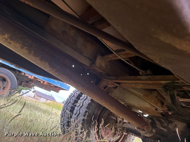 image for item EU6024 1948 Chevrolet flatbed truck