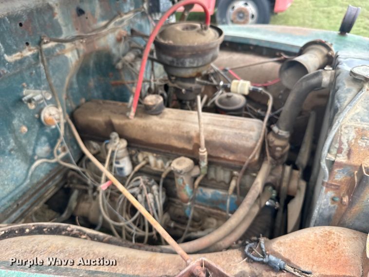 image for item EU6024 1948 Chevrolet flatbed truck