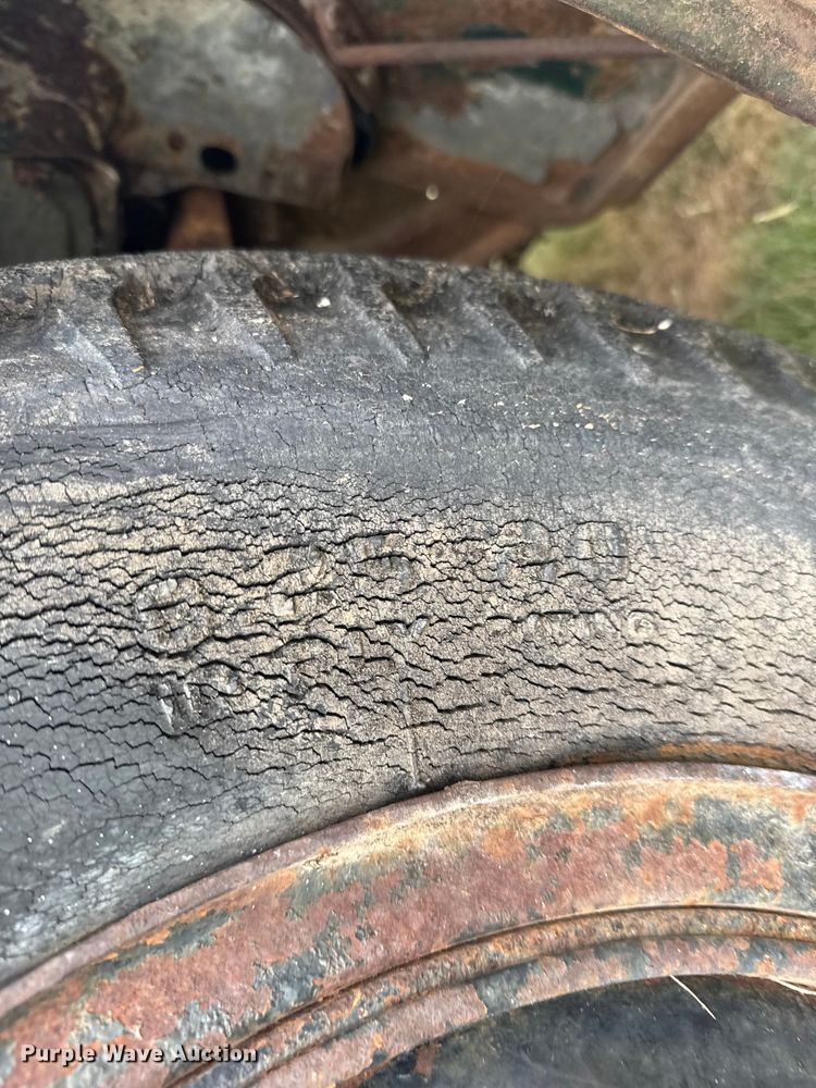 image for item EU6024 1948 Chevrolet flatbed truck