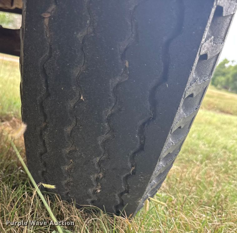 image for item EU6024 1948 Chevrolet flatbed truck