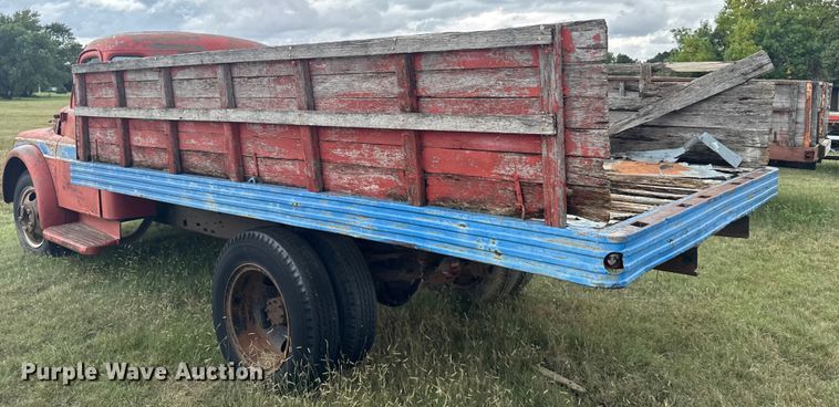 image for item EU6025 1948 Dodge flatbed truck