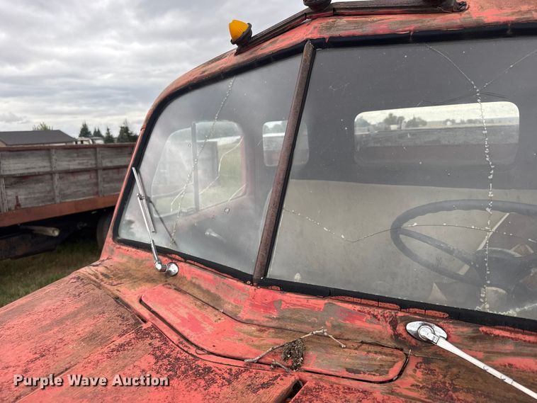 image for item EU6025 1948 Dodge flatbed truck